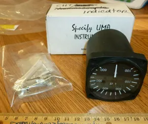 UMA Instrument 12216J600F00 (CT-2422) CYLINDER HEAD TEMPERATURE Aviation
